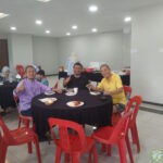 Antara hadirin yang hadir ke Majlis Sambutan Hari Raya Aidilfitri 1446 Hijrah di Dewan Serbaguna One Damansara Condominium.